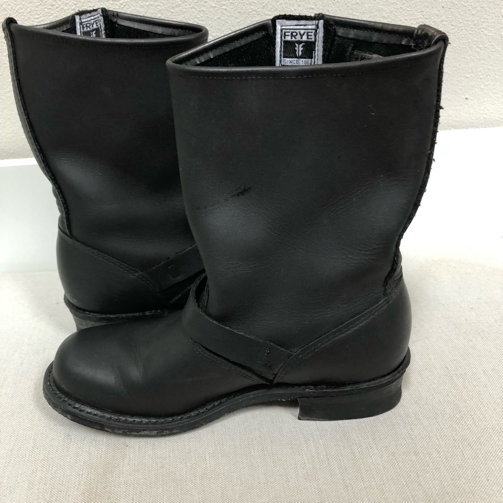 Engineer boots size 9.5
